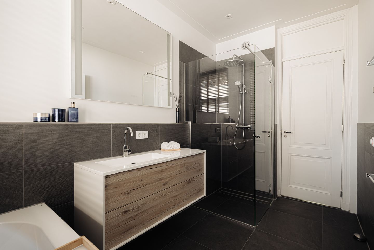 Foto 14 van Jacob Obrechtstraat 18-2