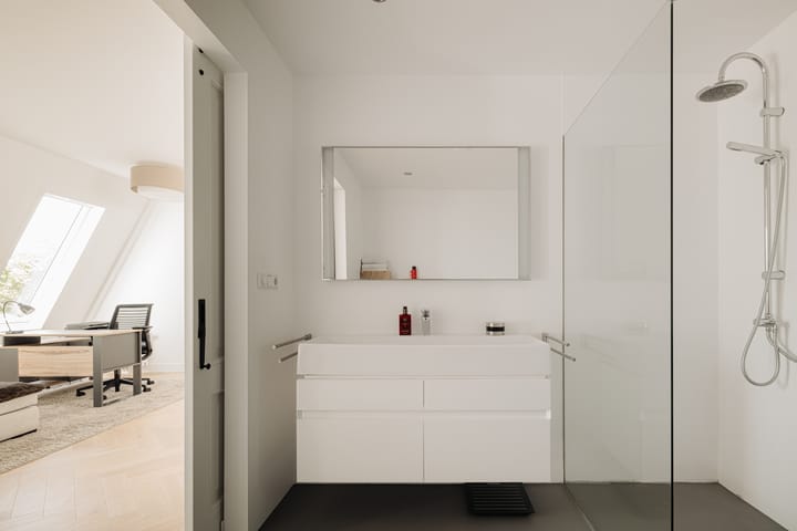 Foto 19 van Jacob Obrechtstraat 18-2