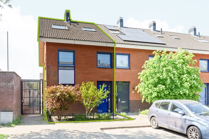 Foto 1 van J.P. Coenstraat 32