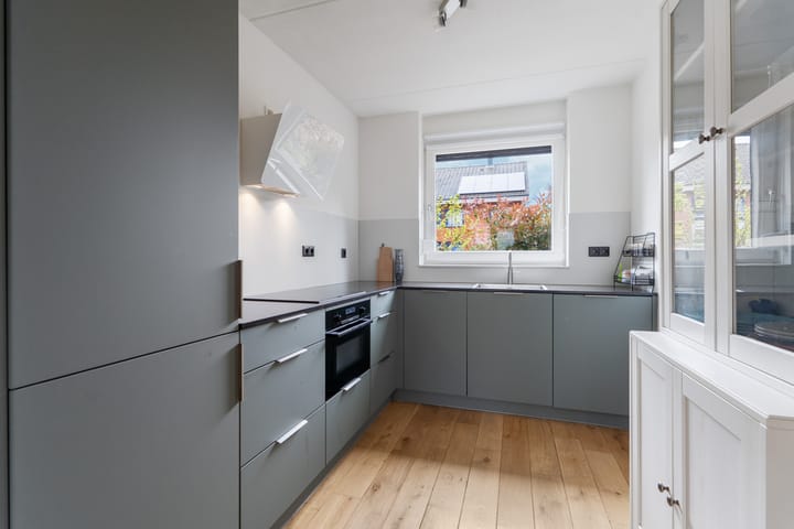 Foto 3 van J.P. Coenstraat 32