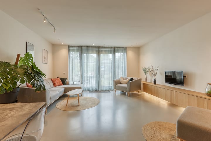 Foto 16 van Venestraat 15