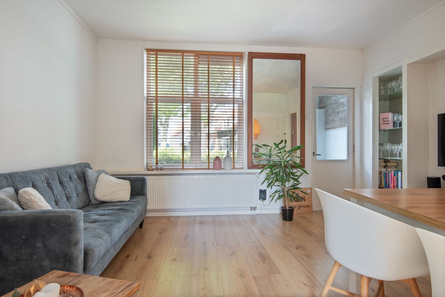 Photo 10 of Archangelstraat 54