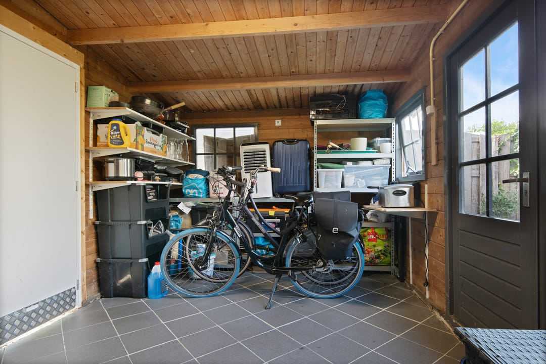 Photo 32 of Archangelstraat 54