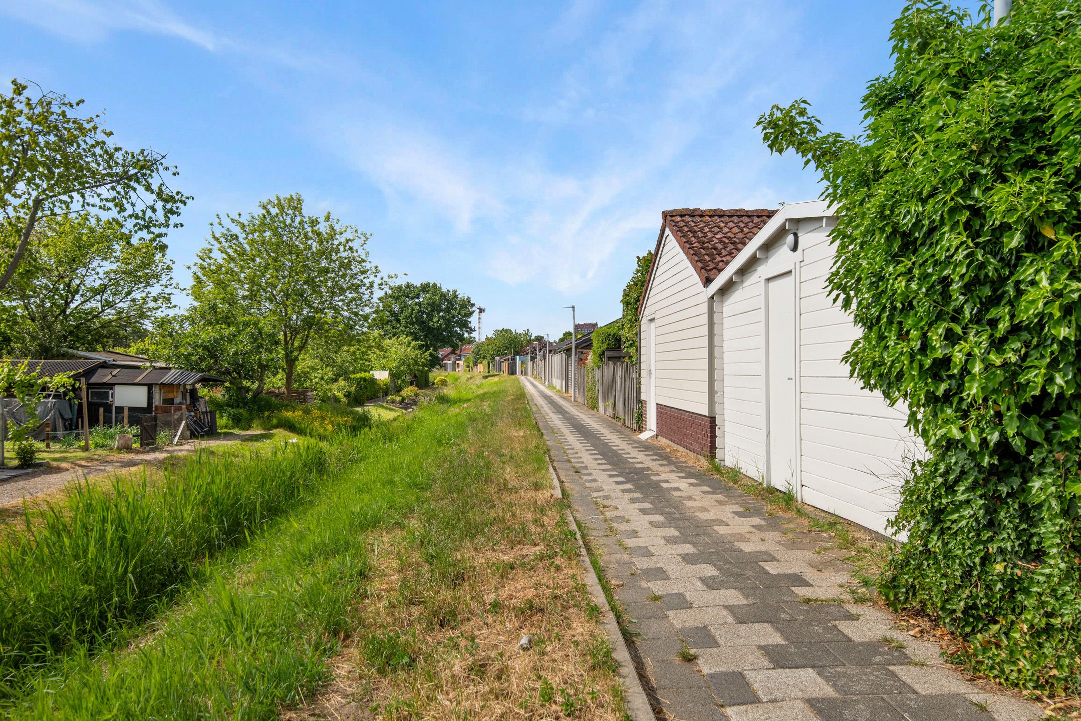 Photo 33 of Archangelstraat 54