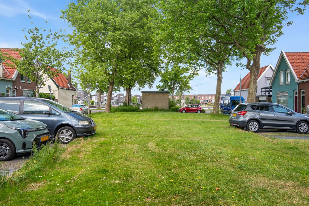 Photo 38 of Archangelstraat 54