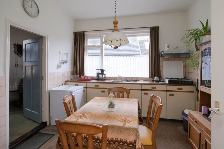 Foto 10 van Westeinde 240