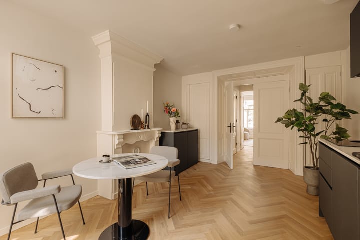 Photo 8 of Nieuwe Leliestraat 131-1