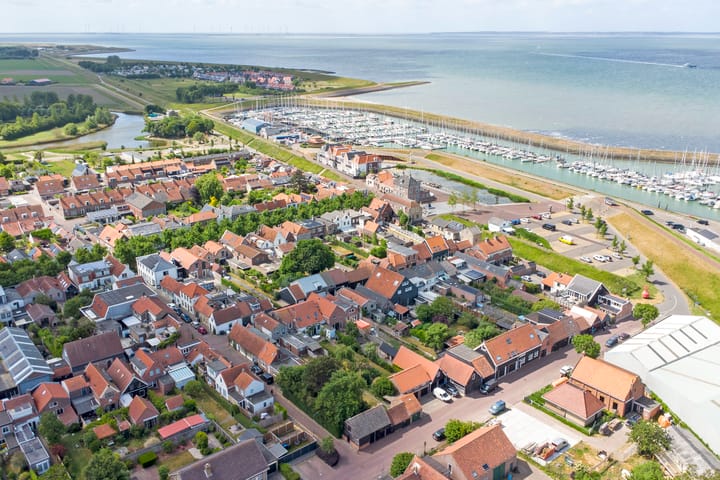 Photo 23 of Irenestraat 42