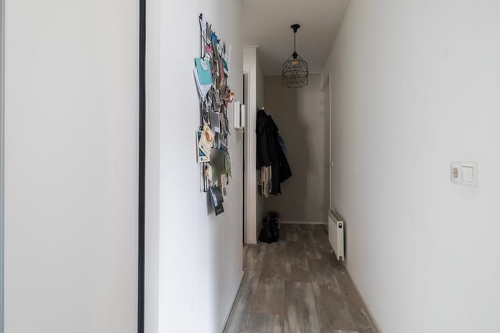 Photo 4 of Tweebaksmarkt 32-A