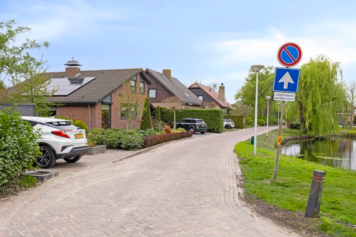 Photo 21 of Secretaris Runsinkbrink 5