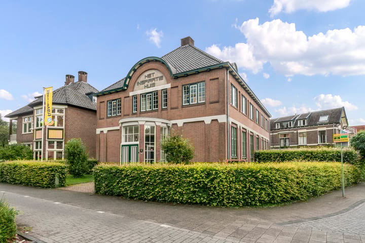 Regentesselaan 8, Apeldoorn
