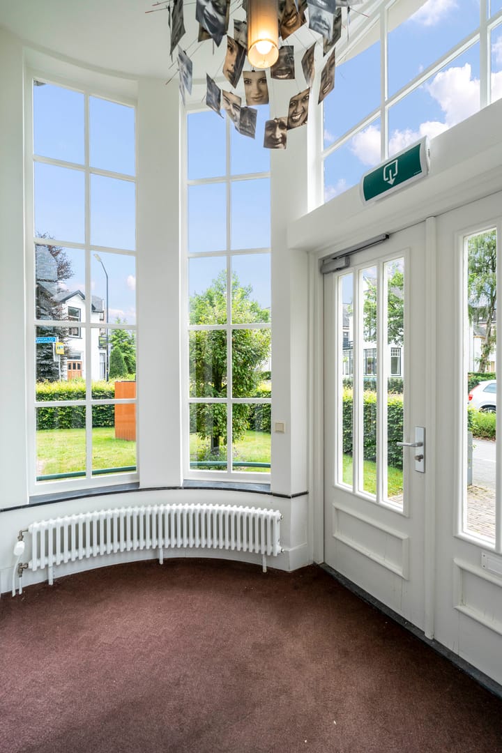 Regentesselaan 8, Apeldoorn