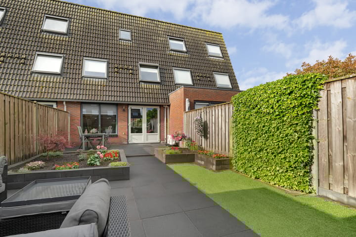 Foto 2 van Oosterveen 12