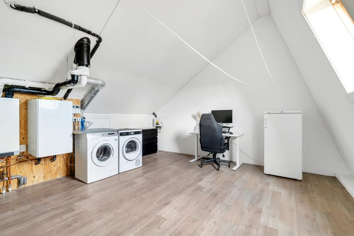 Foto 21 van Oosterveen 12