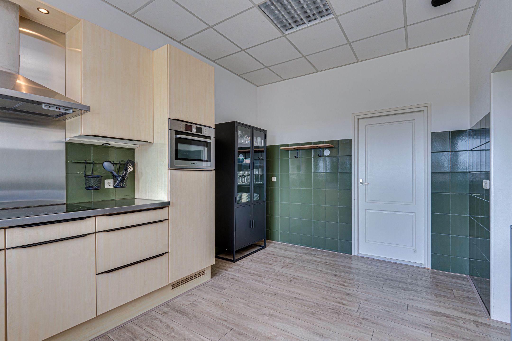 Photo 12 of Lewedijk 43