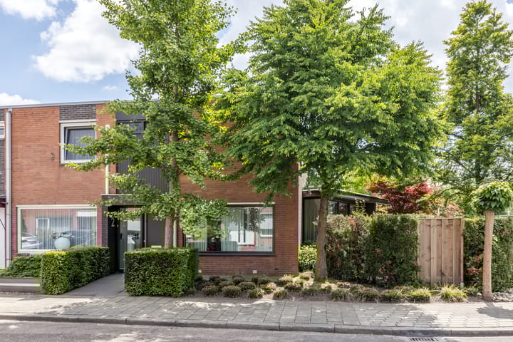 Foto 1 van Leienhoesstraat 2