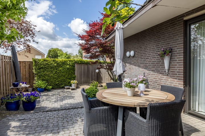 Foto 3 van Leienhoesstraat 2