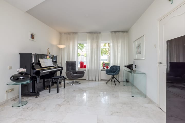 Foto 14 van Leienhoesstraat 2