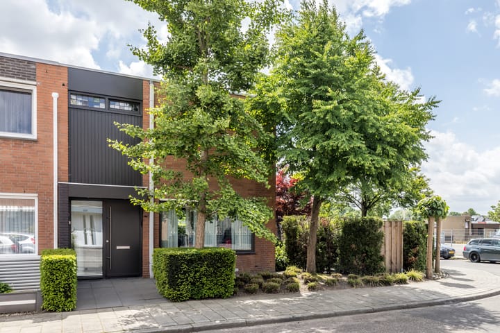 Foto 41 van Leienhoesstraat 2