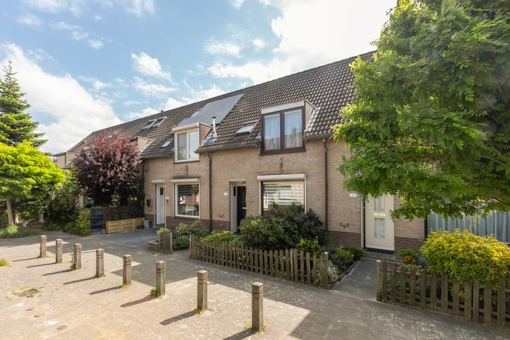 Foto 1 van Aletta Jacobs-erf 194