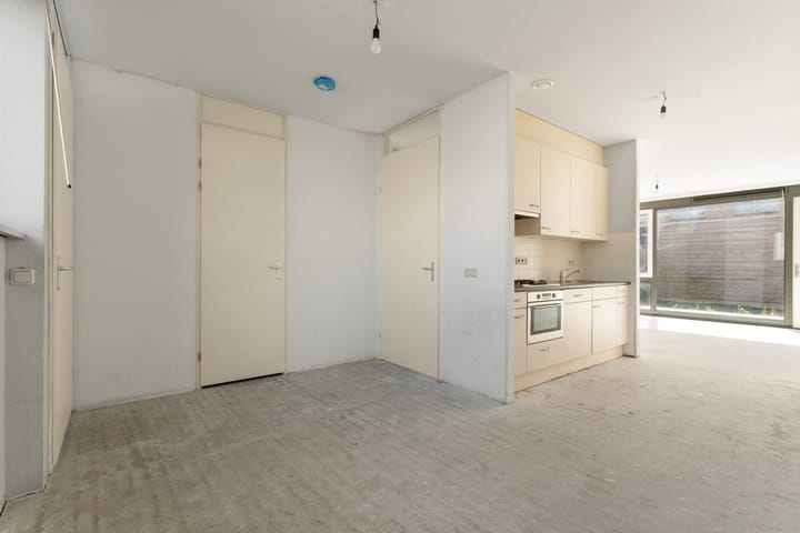 Foto 12 van Bijlmerdreef 1473