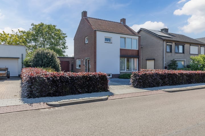 Gouverneur Houbenstraat 21