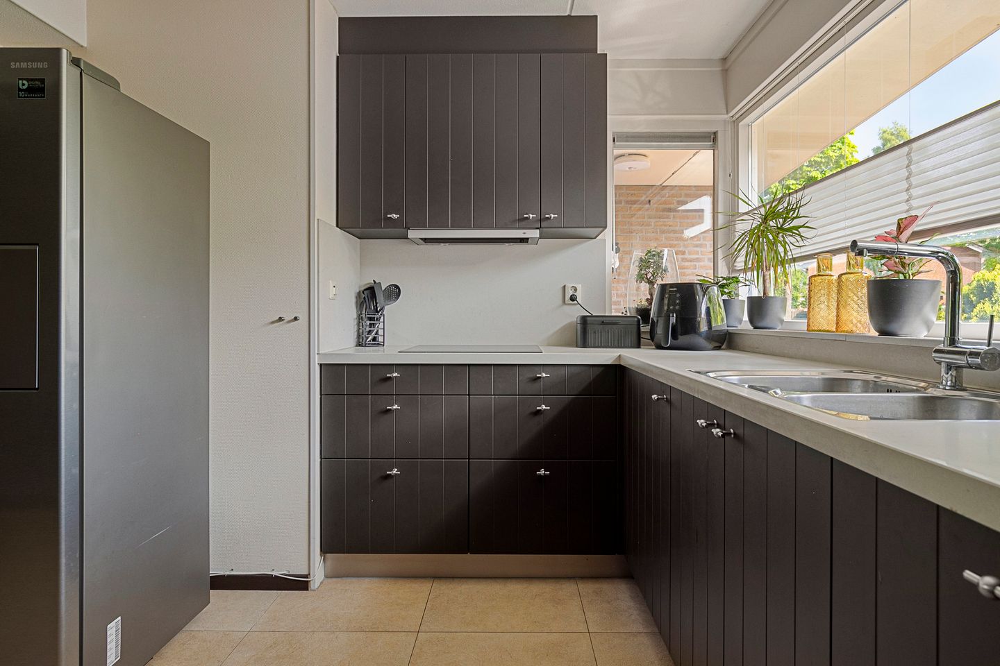 Foto 10 van Jan van Almondestraat 76