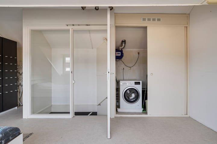 Foto 23 van Jan van Almondestraat 76