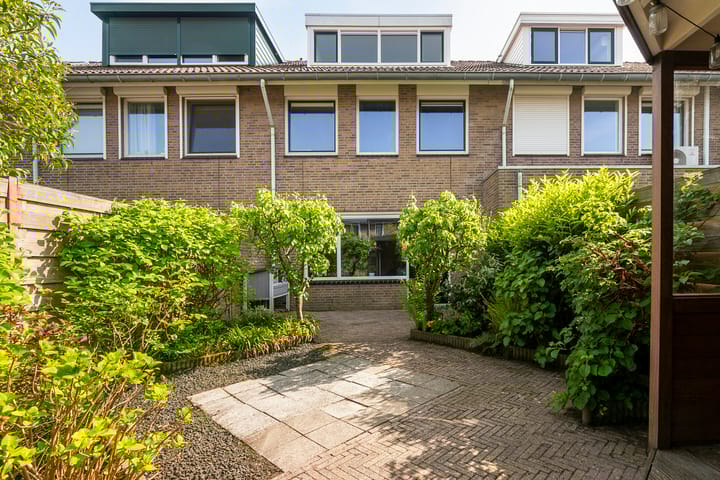 Foto 27 van Jan van Almondestraat 76