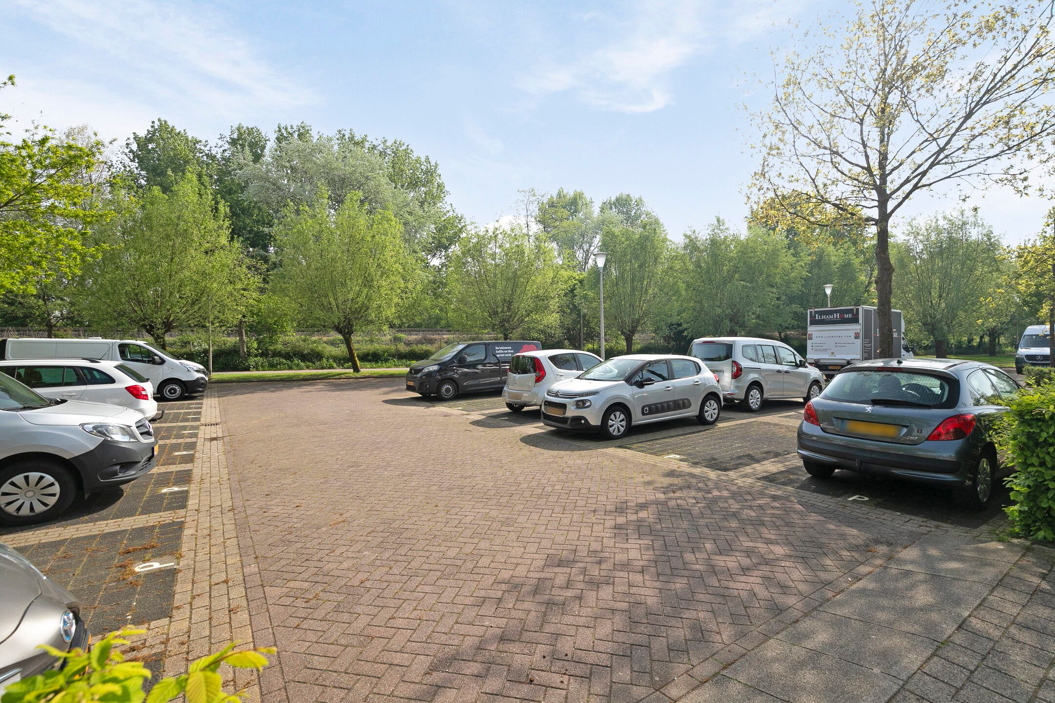 Foto 30 van Jan van Almondestraat 76