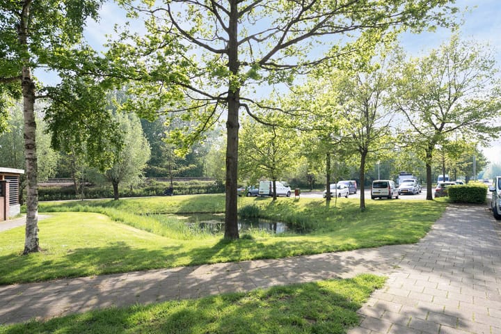 Foto 33 van Jan van Almondestraat 76