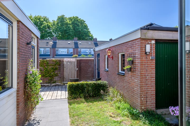 Foto 34 van Merelstraat 12