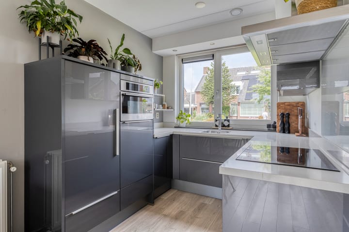 Foto 14 van Hogeweg 58