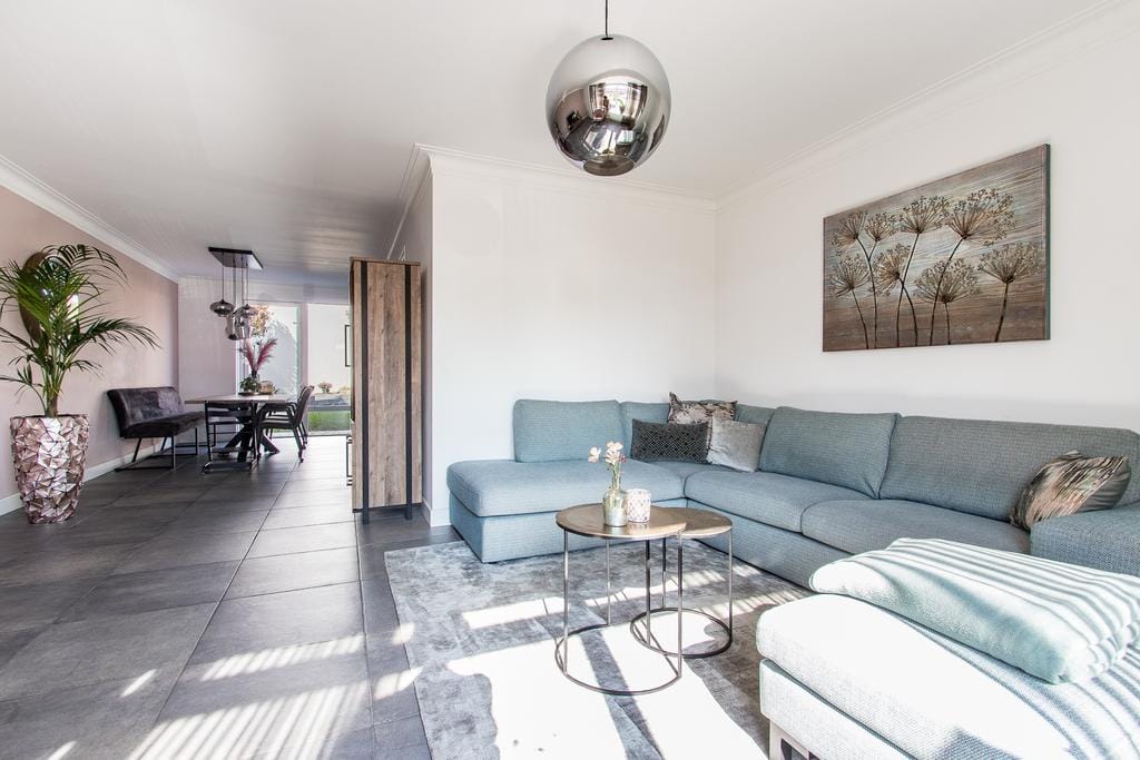 Photo 2 of Kapitein H. van der Maadenstraat 1-D