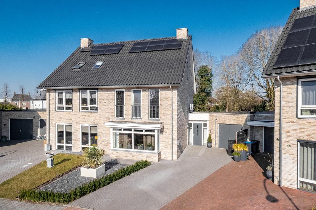 Photo 6 of Kapitein H. van der Maadenstraat 1-D