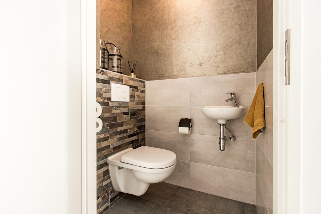 Photo 9 of Kapitein H. van der Maadenstraat 1-D