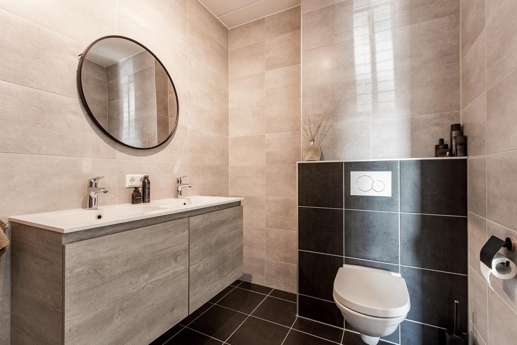 Photo 32 of Kapitein H. van der Maadenstraat 1-D