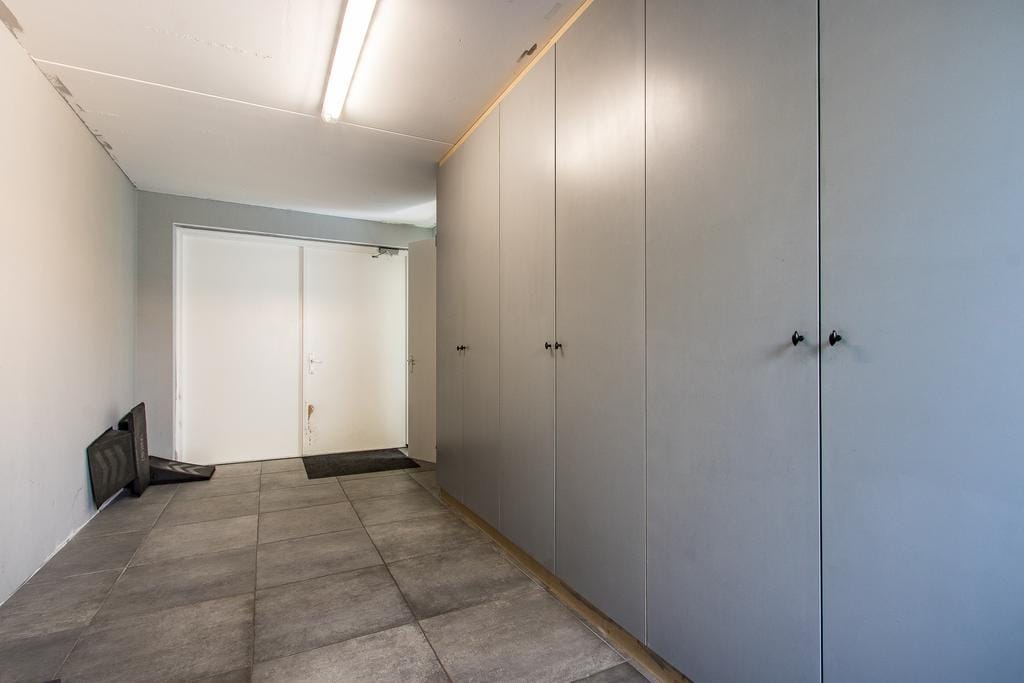 Photo 37 of Kapitein H. van der Maadenstraat 1-D