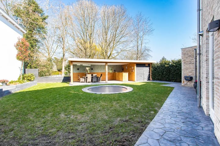 Foto 40 van Kapitein H. van der Maadenstraat 1-D