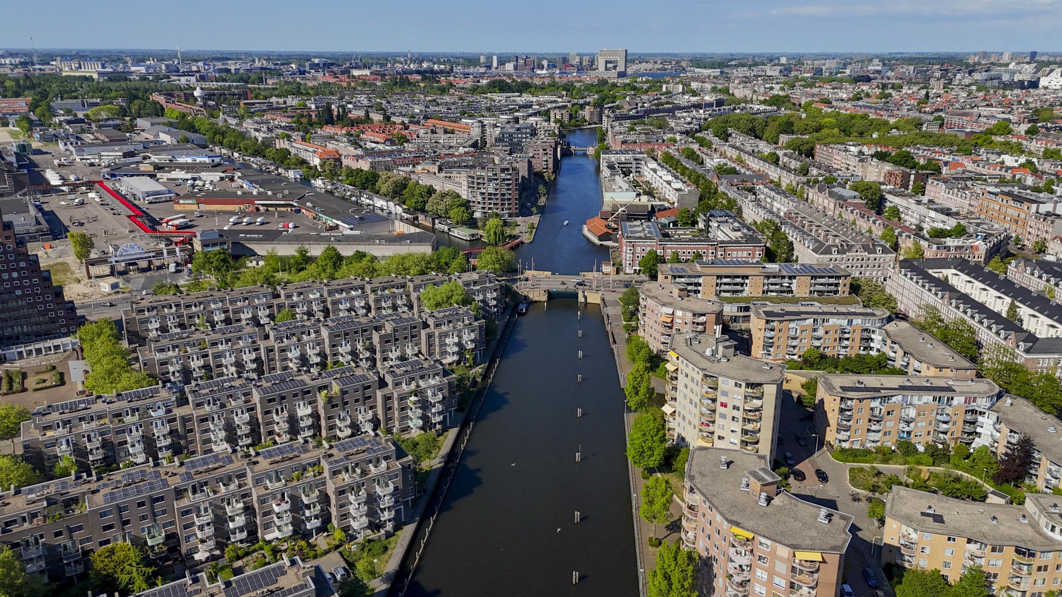 Foto 27 van Van Reigersbergenstraat 85-H