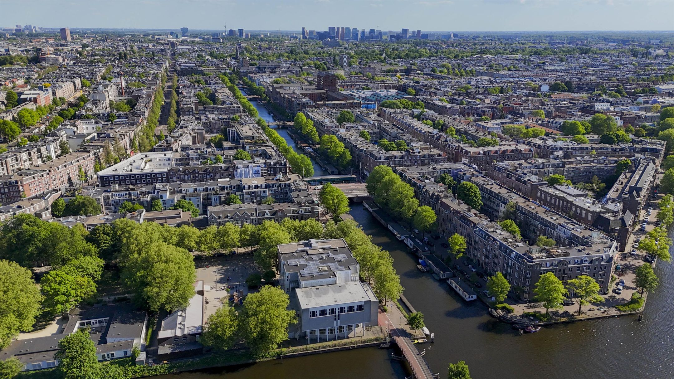 Foto 30 van Van Reigersbergenstraat 85-H