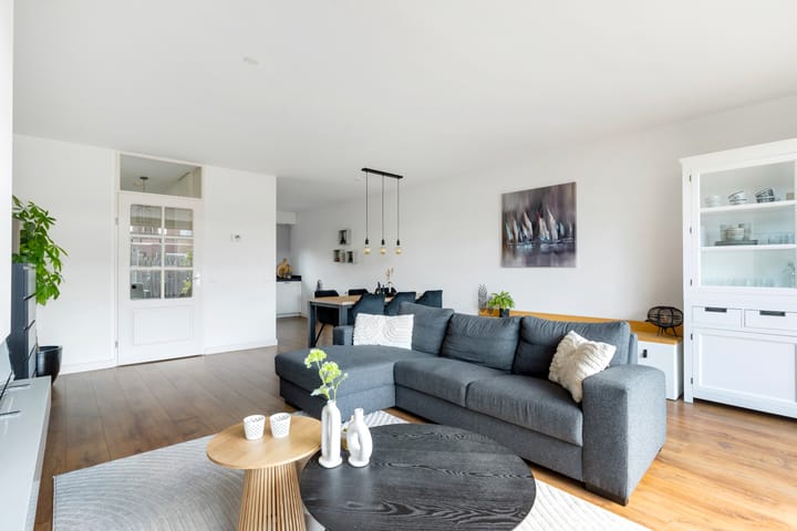 Foto 14 van Kompas 9