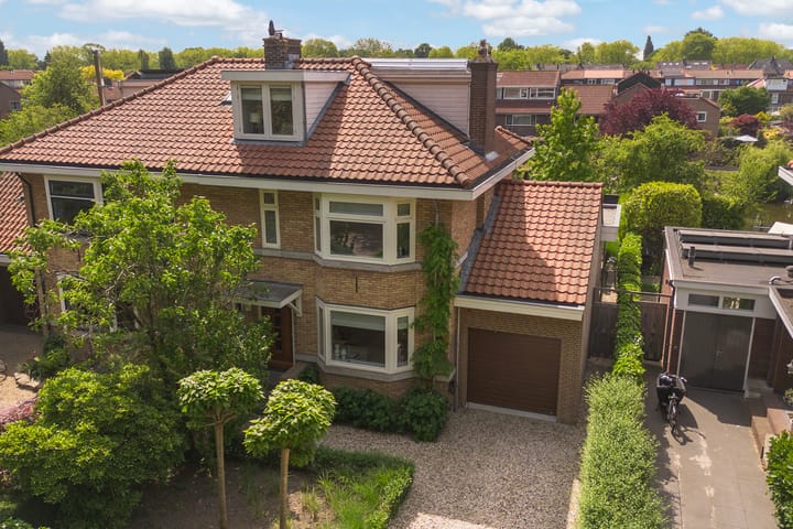 Foto 1 van Molenlaan 136