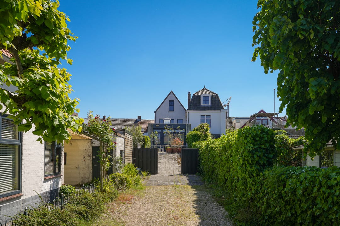 Foto 43 van Voorstraat 56