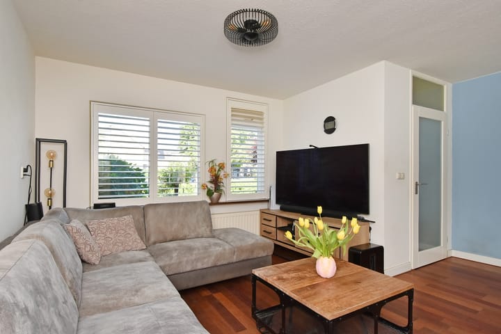 Foto 10 van Meidoornstraat 11