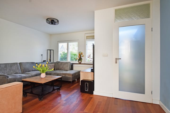 Foto 13 van Meidoornstraat 11