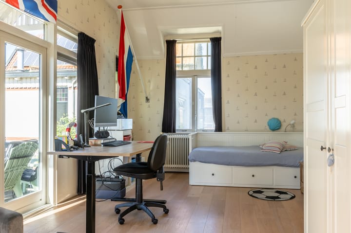 Foto 57 van Spoorstraat 30