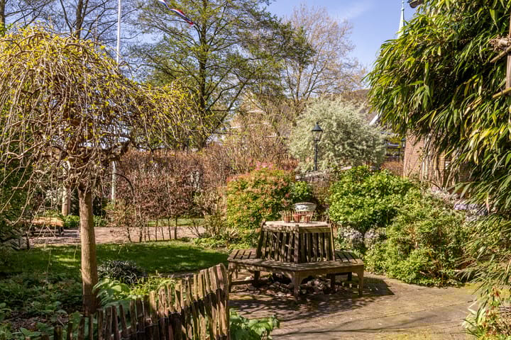 Foto 73 van Spoorstraat 30