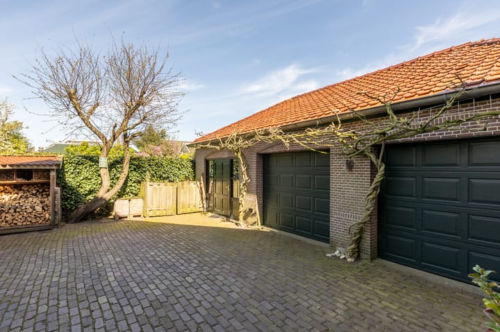 Foto 77 van Spoorstraat 30