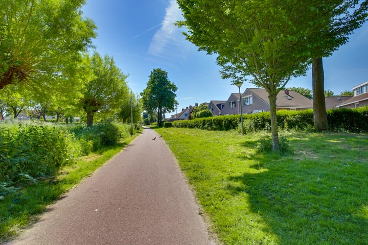 Photo 40 of Prof. K. Schilderhof 77